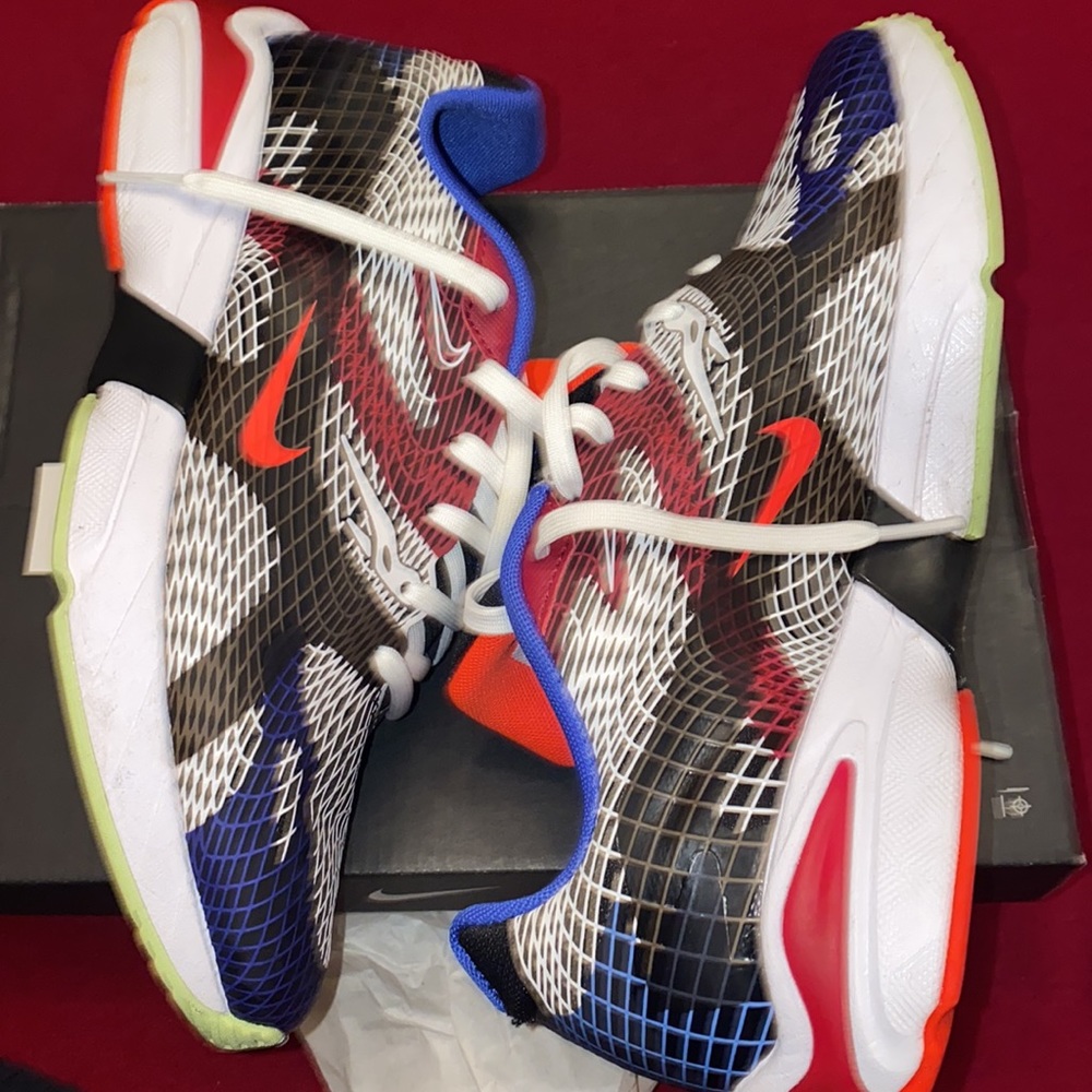 NIKE  'Bright Crimson White - Picture 5 of 7